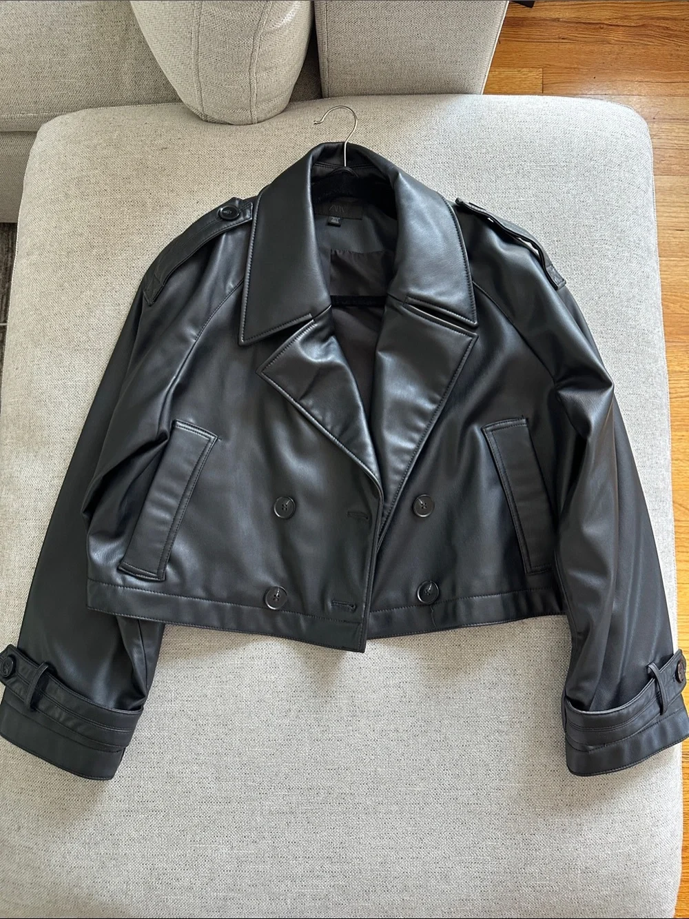 Zara faux collar that